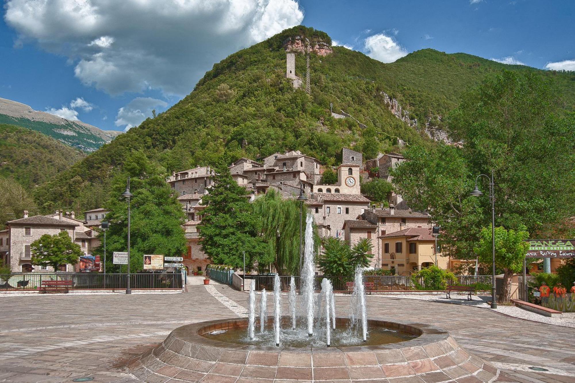 Torre Del Nera Albergo Diffuso & Spa Scheggino Exterior photo